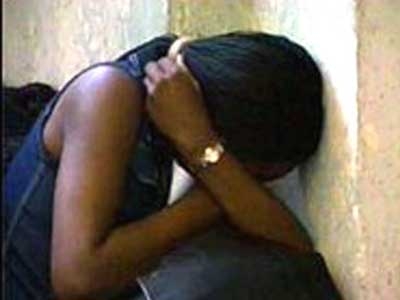 Numero verde: 800 300 558 - Contro le Mutilazioni Genitali F...