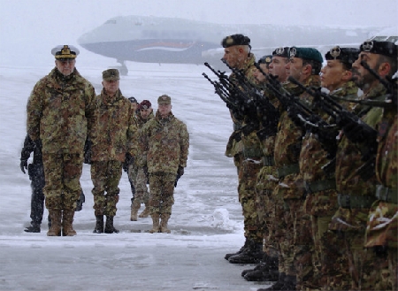 Visita del Capo di Stato Maggiore della Difesa ai militari it...
