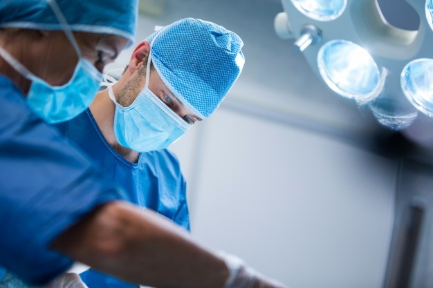 Medico chirurgo e ostetrica responsabili di omicidio colposo ...