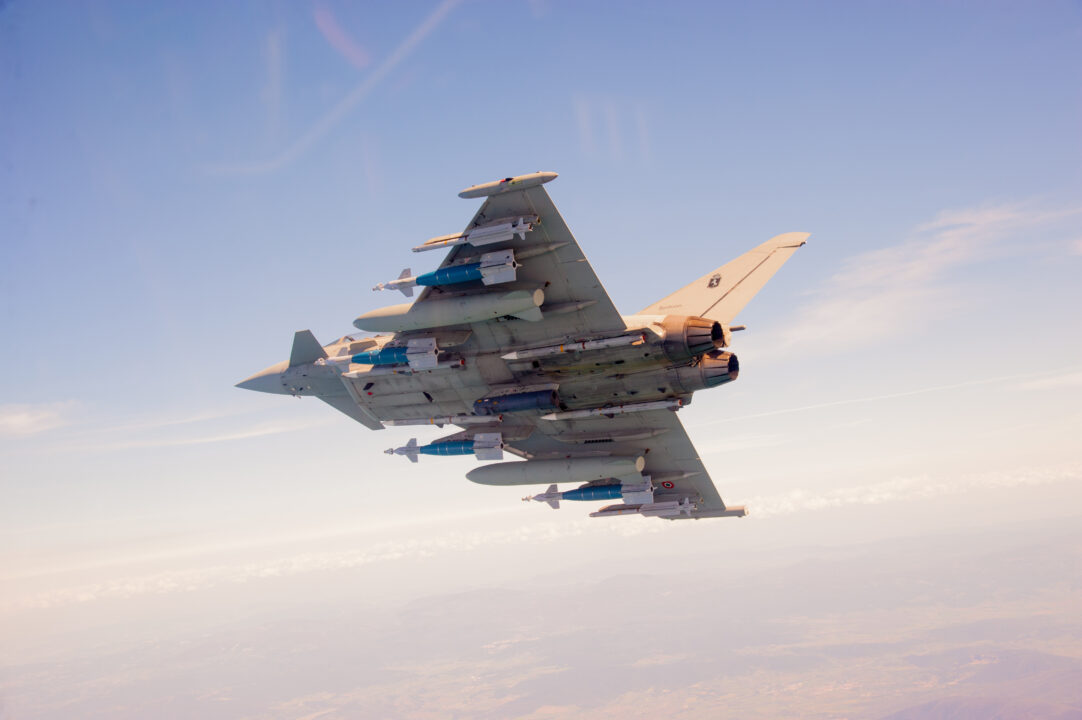 Ufficiale del Reparto Lavori del genio dell'Aeronautica
Mili...