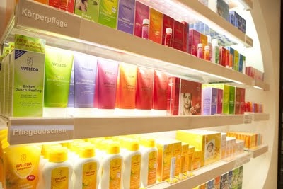 Cosmetici la cui vendita è riservata alle farmacie. Si posson...