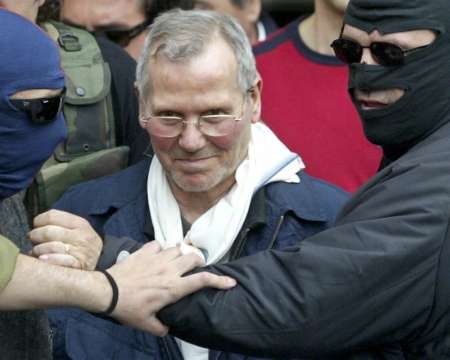 Parente di mafiosi: le sole attestazioni di