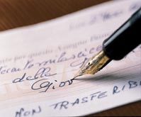 L'obbligo di pagare l'assegno di mantenimento alla moglie e a...