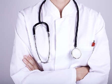 Medico utilizza i dati di ex pazienti per inviare lettere a s...