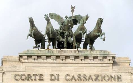 Il rapporto tra sezione ordinaria e sezione specializzata in ...