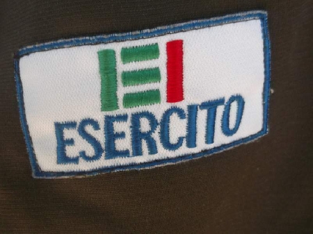 Volontaria in ferma prefissata quadriennale partecipa alla pr...