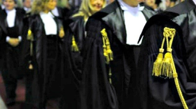 Esiste una giurisprudenza in merito alle attività dei magistr...