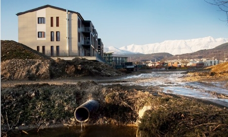 Il locatore deve garantire che il locale ceduto in locazione ...