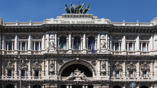 E' illegittimo, sotto il profilo della ragionevolezza, l&...