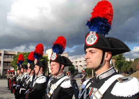 Giovane escluso dal reclutamento di 1548 allievi carabinieri ...