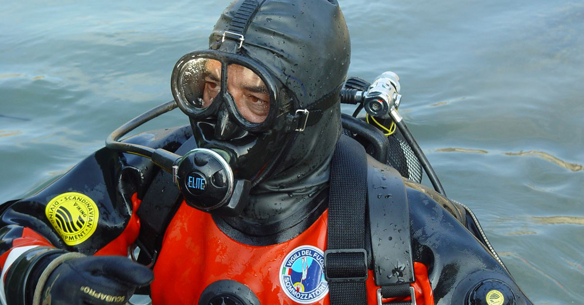 I sommozzatori dei Vigili del Fuoco (Direzione Regionale Lazi...