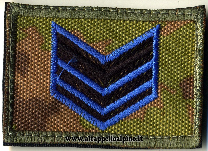 Caporale maggiore capo scelto dell'esercito, assolto dal ...