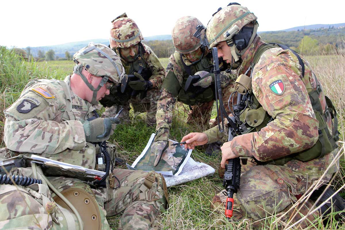 Cessazione dal servizio del militare a fine biennio di aspett...