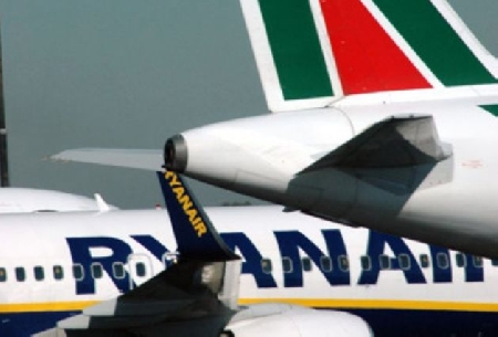 E' guerra nei cieli d'Europa. Ryanair contro Alitalia