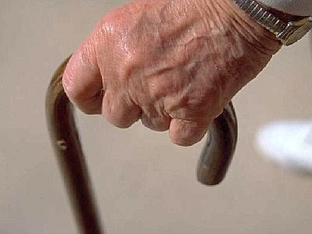 Anziana donna muore precipitando dalla casa di cura. La figli...