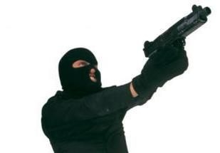 E' tentata rapina impropria il caso in cui l’agente, dopo ave...