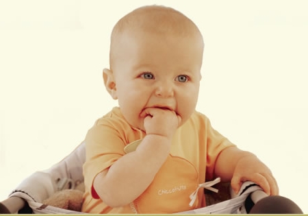 Un bambino è adottabile solo se i genitori naturali con i lor...
