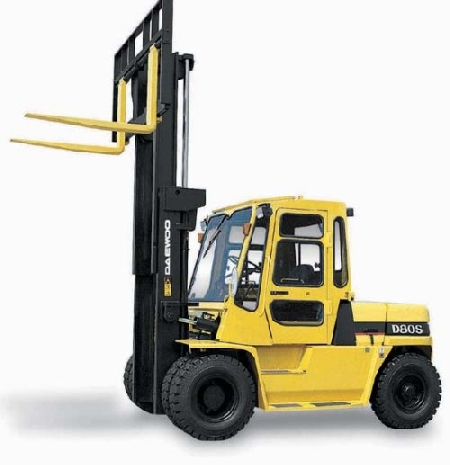 Riparazione di un carrello elevatore avvenuta con ritardo. Si...