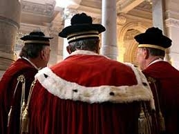 Interessi ultralegali praticati da Unicredit e ripetizione de...