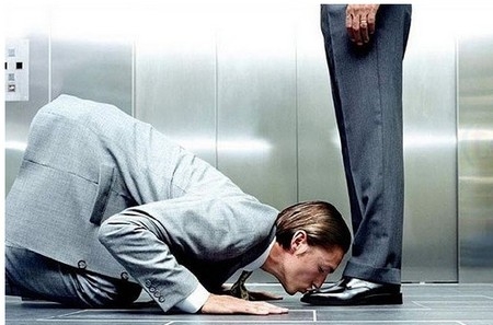 Mobbing. Serie di atti vessatori collegati al fine di emargin...