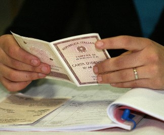Identificazione dei contraenti. Identità falsa. Responsabilit...