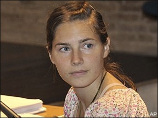 Processo contro Amanda Knox e Raffaele Sollecito: La Corte ha...