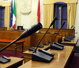 In consiglio Comunale dare del mediocre ad un consigliere può...
